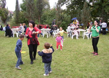 Letní zahradní slavnost