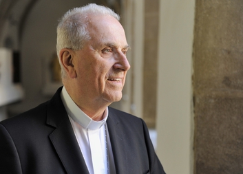 Karlovy Vary mají biskupa. V největším českém lázeňském městě bude nově působit František Radkovský