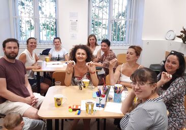 Od humanitární pomoci k integračním aktivitám: Charita reaguje na potřeby ukrajinských uprchlíků