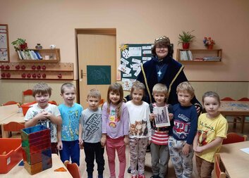 Koledníci sundali koruny: o děkování koledníkům ve školách a školkách