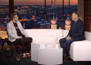 Dvoudílný rozhovor s ředitelem Diecézní charity Plzeň Jiřím Lodrem na ZAK TV