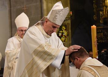 Blahopřání k výročím biskupů