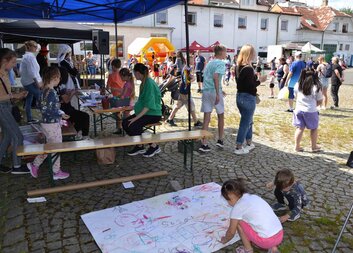 Pohádkovou cestou prošly děti cizinců i Čechů až ke zlatému pokladu