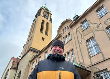 Ředitel Diecézní charity Plzeň Jiří Lodr v Českém rozhlase promluvil o životě svém i životě Charity