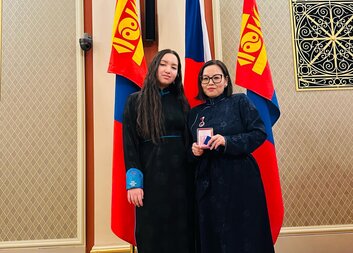 Plzeňská charitní pracovnice Jagarmaa Dagvasuren obdržela státní vyznamenání od mongolského prezidenta