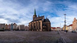 Diecézní charita Plzeň mění vedení. Po téměř 33 letech ustanoví biskup Tomáš Holub v katedrále nového ředitele